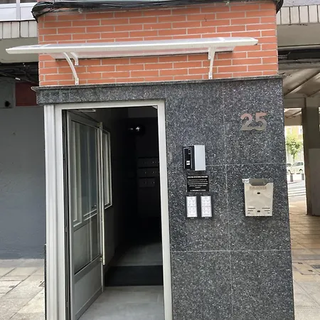 Moderno Apartamento Cerca Del Metro Bilbao Exterior photo